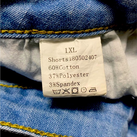 Plus Size Shorts 1X - Picture 8 of 9